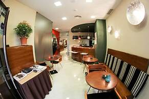 Hostal Albany Ancha