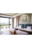 Diamond Bay Golf & Villas