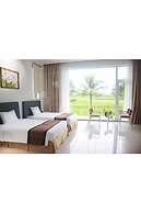 Diamond Bay Golf & Villas