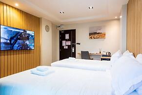 Infinite Hotel at Ratchada