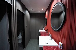 Infinite Hotel at Ratchada
