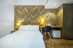 THE Posh Phayathai