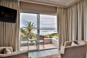 Hermanus Beachfront Lodge