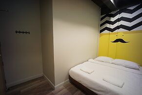 BRB Hostel Bangkok Silom