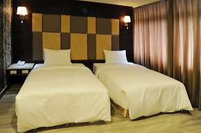 Maple Hotel