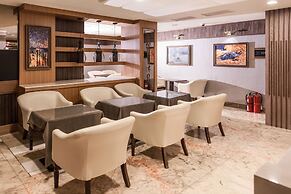 Maple Hotel