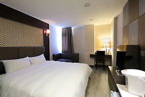 Maple Hotel