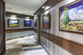 Maple Hotel