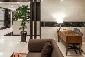 Maple Hotel
