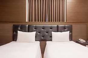 Maple Hotel