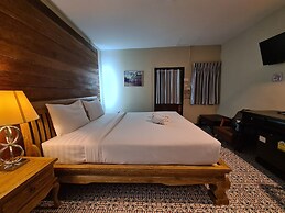 The 8 Factory Hotel Phitsanulok