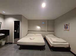 The 8 Factory Hotel Phitsanulok
