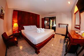 The 8 Factory Hotel Phitsanulok