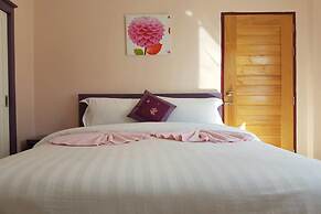 V-House Hotel