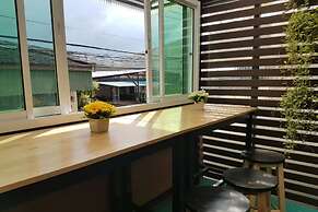 V-House Hotel