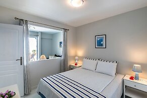 Sea View Studios