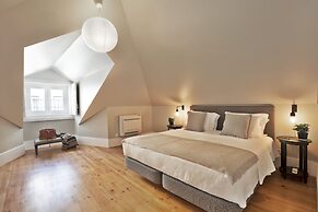 Lisbon Five Stars Apartments - Bica 246