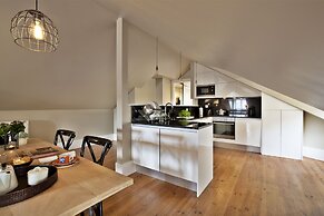 Lisbon Five Stars Apartments - Bica 246