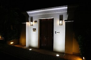 Luxury Pool Villa SRV