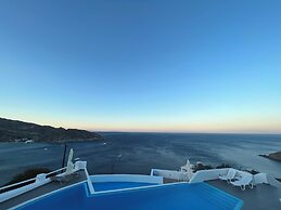 Petradi Hotel