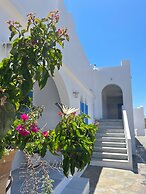 Petradi Hotel