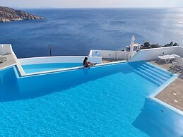 Petradi Hotel