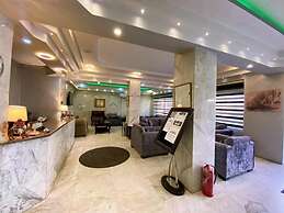 Al Anbat Midtown Hotel