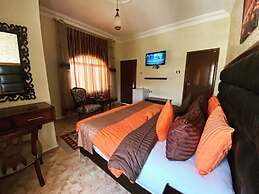 Al Anbat Midtown Hotel