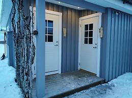 Arctic gourmet cabin