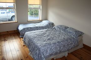Lios Mór - 5 bed self catering house