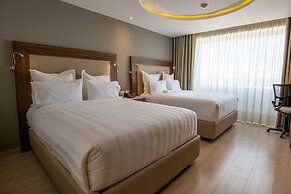 HS HOTSSON Hotel Irapuato
