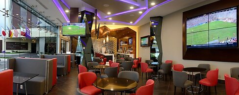 HS HOTSSON Hotel Irapuato
