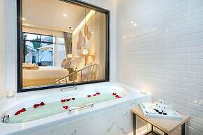 Ai Pai Hotel