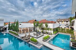 Ai Pai Hotel