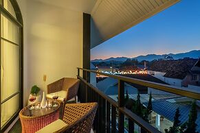 Ai Pai Hotel
