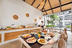 Ai Pai Hotel