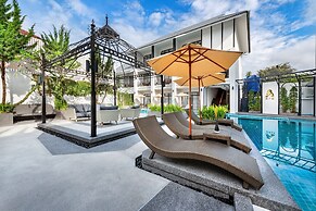 Ai Pai Hotel