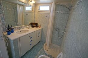 Seafarer's Suite