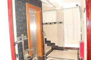 Nemax Royal Hotel