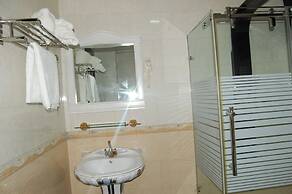 Nemax Royal Hotel