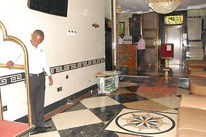Nemax Royal Hotel