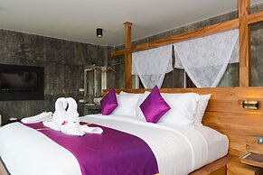 Maneetel Krabi Beachfront