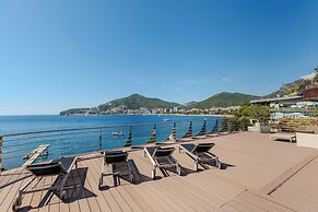 Dukley Hotel & Resort