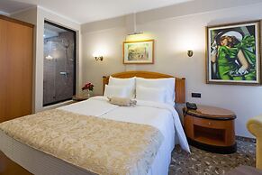 Sterling Hotel