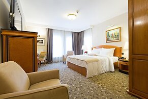 Sterling Hotel