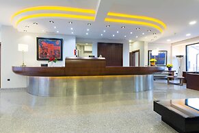 Sterling Hotel