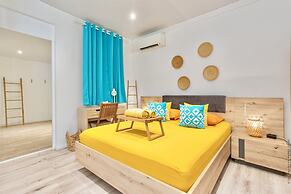Foyal Suites