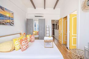 Foyal Suites
