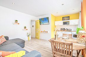 Foyal Suites