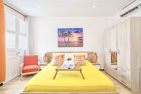 Foyal Suites